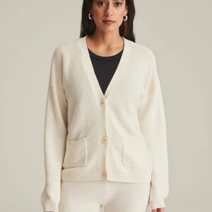 NAADAM Textured Balloon Sleeve Cardigan